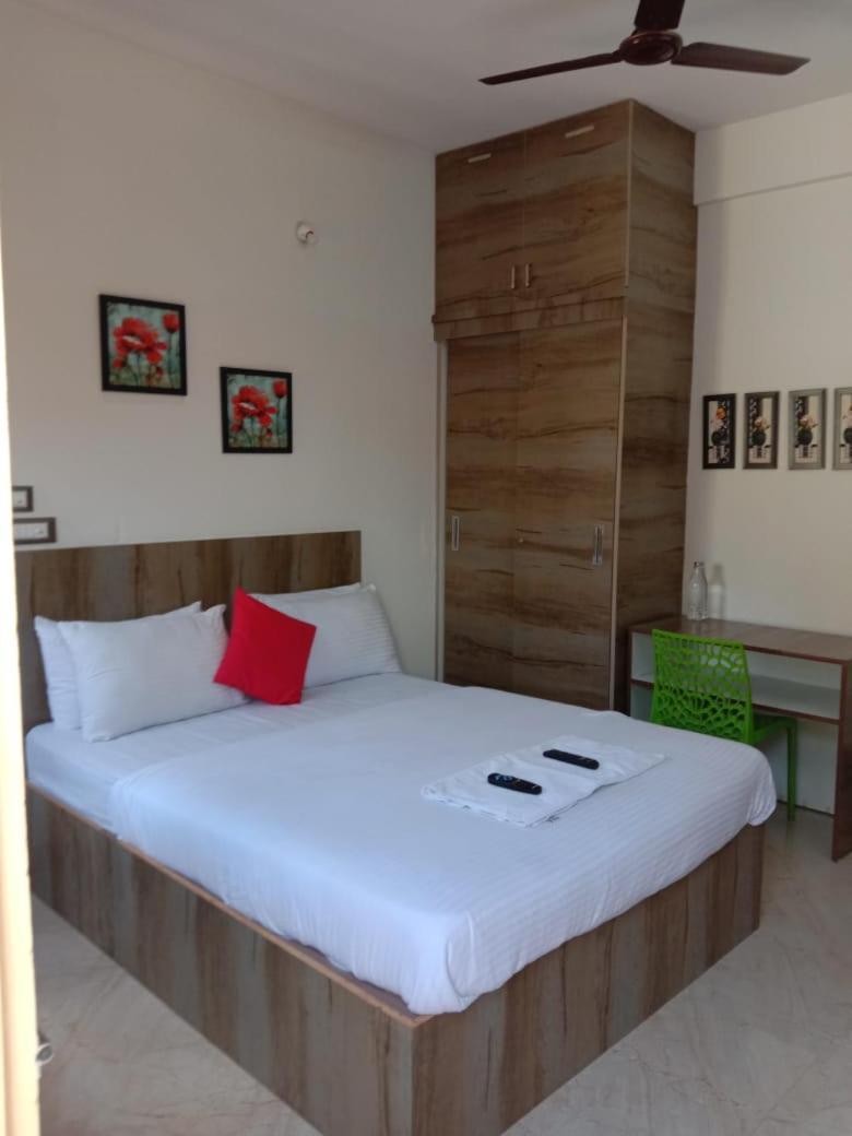 Bed and Breakfast Sk Residency Bangalore Exterior foto